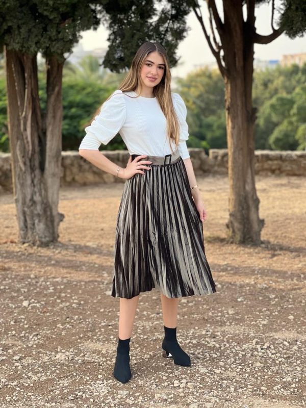 חצאית קטיפה כפלים